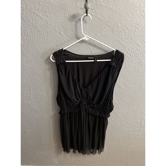 Torrid‎ Women Top 4 Black Blouse  V Neck Elastic Waisr Sleeveless - Picture 2 of 8